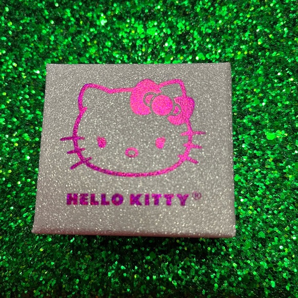 Hello Kitty ! Silver Plated Shaker Pendant Necklace, 18' New - Picture 4 of 6